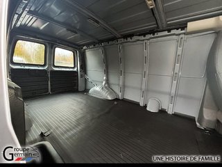 2024 Chevrolet Express Cargo 3500 à St-Raymond, Québec - 14 - w320h240px
