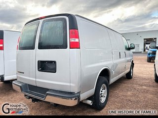 2024 Chevrolet Express Cargo 3500 à St-Raymond, Québec - 2 - w320h240px
