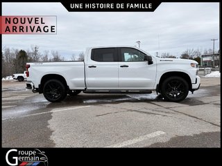 2022 Chevrolet Silverado 1500 à St-Raymond, Québec - 2 - w320h240px
