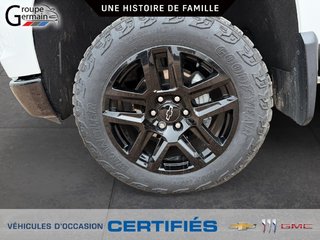 2025 Chevrolet Silverado 1500 à St-Raymond, Québec - 8 - w320h240px