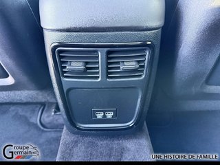 2015 Chrysler 300 à Donnacona, Québec - 17 - w320h240px