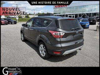 2017 Ford Escape in Donnacona, Quebec - 3 - w320h240px