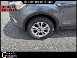 2017 Ford Escape in Donnacona, Quebec - 9 - w320h240px