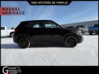 2023 Hyundai VENUE à St-Raymond, Québec - 2 - w320h240px