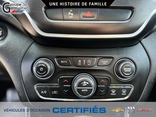 2019 Jeep Cherokee à St-Raymond, Québec - 18 - w320h240px