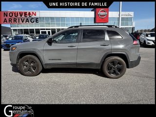 2023 Jeep CHEROKEE à Donnacona, Québec - 2 - w320h240px