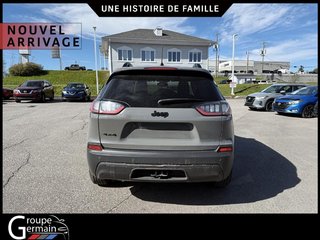 2023 Jeep CHEROKEE à Donnacona, Québec - 4 - w320h240px