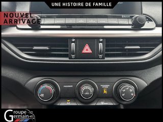 2020 Kia Forte à Donnacona, Québec - 17 - w320h240px
