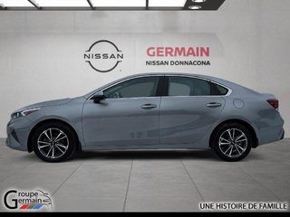 2022 Kia Forte in Donnacona, Quebec - 2 - w320h240px