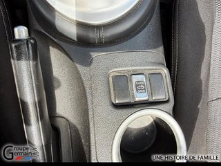 2010 Nissan 370Z in Donnacona, Quebec - 17 - w320h240px