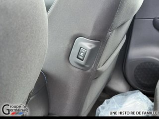 2025 Nissan LEAF à Donnacona, Québec - 14 - w320h240px