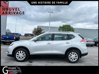 2016 Nissan Rogue in Donnacona, Quebec - 2 - w320h240px