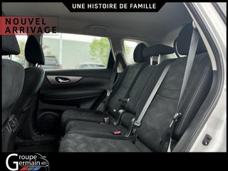 2016 Nissan Rogue in Donnacona, Quebec - 14 - w320h240px