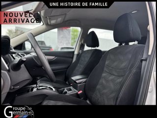 2016 Nissan Rogue in Donnacona, Quebec - 5 - w320h240px