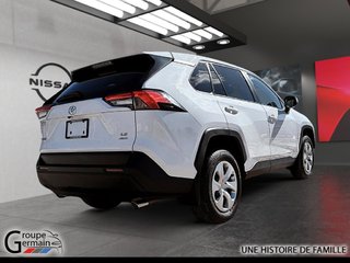 2023 Toyota RAV4 in Donnacona, Quebec - 5 - w320h240px