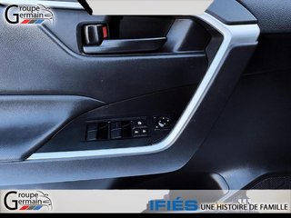 2023 Toyota RAV4 in Donnacona, Quebec - 13 - w320h240px
