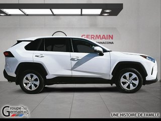 2023 Toyota RAV4 in Donnacona, Quebec - 6 - w320h240px