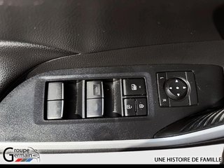 2024 Toyota RAV4 in Donnacona, Quebec - 17 - w320h240px