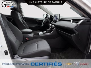 2025 Toyota RAV4 à St-Raymond, Québec - 16 - w320h240px