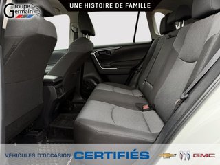 2025 Toyota RAV4 à St-Raymond, Québec - 15 - w320h240px