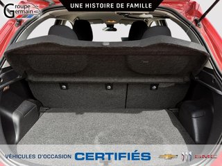 2019 Toyota Yaris 5-dr à St-Raymond, Québec - 15 - w320h240px
