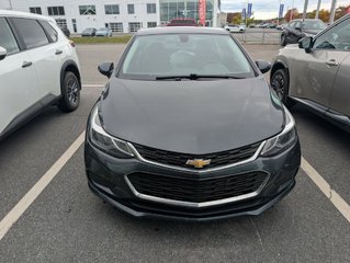 Chevrolet Cruze LT Turbo, boîte automatique à traction avant 2017 à Rivière-du-loup, Québec - 2 - w320h240px