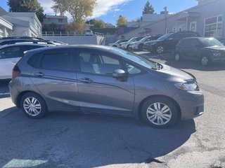 Honda Fit LX, CVT à traction avant 2015 à Rivière-du-loup, Québec - 3 - w320h240px