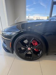 2023 Jaguar F-TYPE Convertible, boîte automatique à traction intégrale in Rivière-du-loup, Quebec - 6 - w320h240px