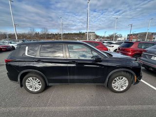2022 Mitsubishi Outlander SE, CVT à traction intégrale in Rivière-du-loup, Quebec - 2 - w320h240px