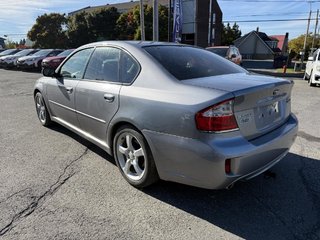 Subaru Legacy VENDU TEL QUEL 2009 à Rivière-du-loup, Québec - 4 - w320h240px