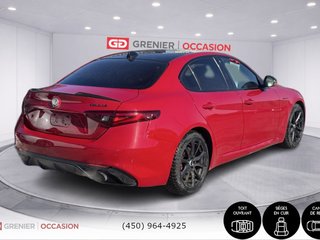 Alfa Romeo Giulia Ti Sport AWD Cuir Toit Navigation 2018 à Terrebonne, Québec - 2 - w320h240px