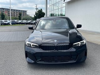 BMW 330i XDrive Sedan, M Sport Pro Package 2024 à Terrebonne, Québec - 2 - w320h240px