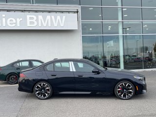 2025 BMW 550e XDrive in Terrebonne, Quebec - 3 - w320h240px