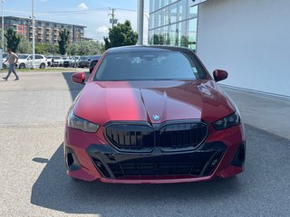 2026 BMW 550e XDrive in Terrebonne, Quebec - 2 - w320h240px