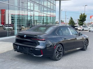 BMW 750e XDrive Sedan 2025 à Terrebonne, Québec - 4 - w320h240px