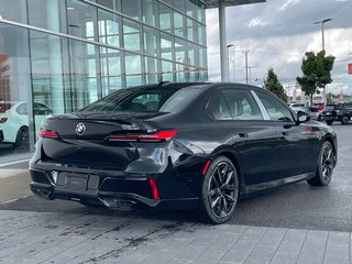BMW 760i XDrive Sedan 2026 à Terrebonne, Québec - 4 - w320h240px