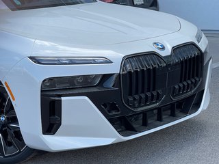 2025 BMW I7 XDrive60 Sedan in Terrebonne, Quebec - 6 - w320h240px