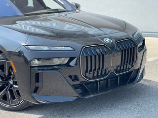 2025 BMW I7 XDrive60 Sedan in Terrebonne, Quebec - 6 - w320h240px