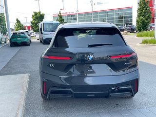 BMW IX XDrive60 2026 à Terrebonne, Québec - 5 - w320h240px