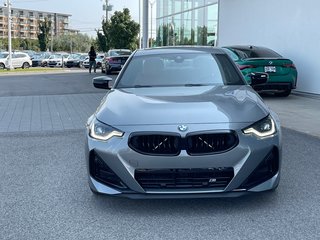 BMW M240i xDrive Coupe, M Sport Pro Package 2025 à Terrebonne, Québec - 2 - w320h240px