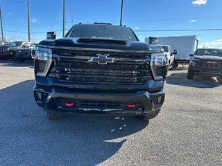 2025 Chevrolet SILVERADO 2500 HD LT in Terrebonne, Quebec - 2 - w320h240px