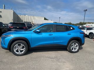 2025 Chevrolet Trax LS in Terrebonne, Quebec - 4 - w320h240px