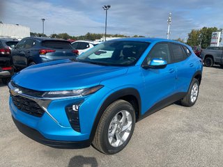 2025 Chevrolet Trax LS in Terrebonne, Quebec - 3 - w320h240px