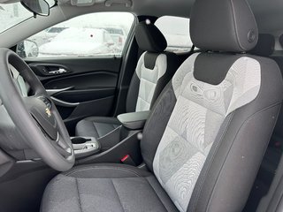 2025 Chevrolet Trax LS in Terrebonne, Quebec - 6 - w320h240px