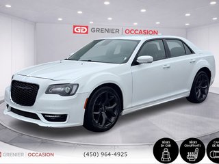 2022 Chrysler 300 300 Touring L Cuir in Terrebonne, Quebec - 5 - w320h240px