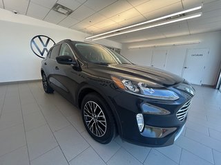 Ford Escape TITANIUM PLUG IN HYBRIDE 2021 à Boucherville, Québec - 3 - w320h240px
