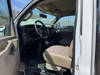 2025 GMC SAVANA CUTAWAY 139¨ (1WT) CUTAWAY in Terrebonne, Quebec - 5 - w320h240px