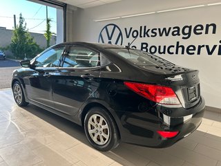 Hyundai Accent GL 2012 à Boucherville, Québec - 4 - w320h240px