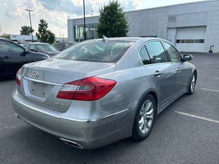 Hyundai Genesis sedan 3.8 2012 à Boucherville, Québec - 5 - w320h240px