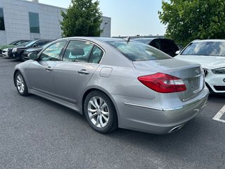 Hyundai Genesis sedan 3.8 2012 à Boucherville, Québec - 3 - w320h240px